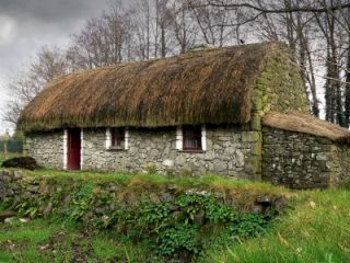 Thatched cottage in Ireland